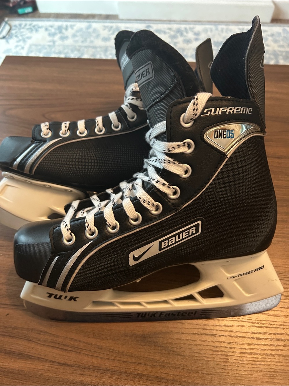Nike Bauer ONE05 Supreme Lightspeed PRO Hockey Skates  6R